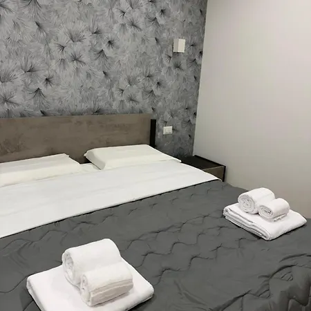 Bed & Breakfast Elled-home 3*